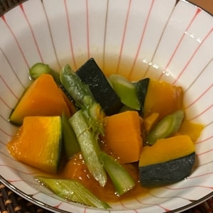 あっさりカボチャとアスパラの煮物